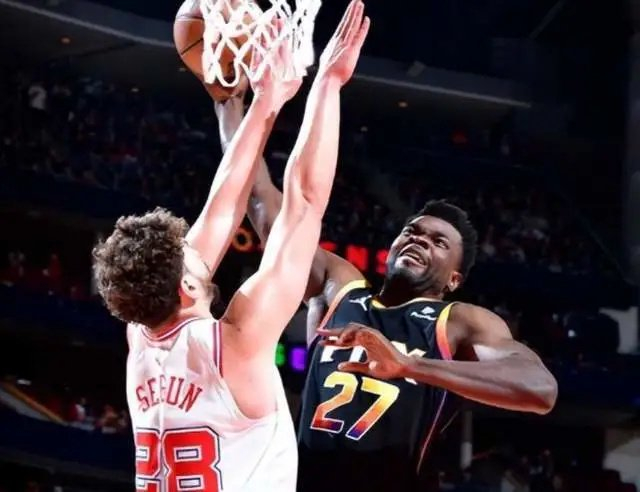 2米13的NBA首轮秀抵达东莞，广东裁掉麦考尔赌他